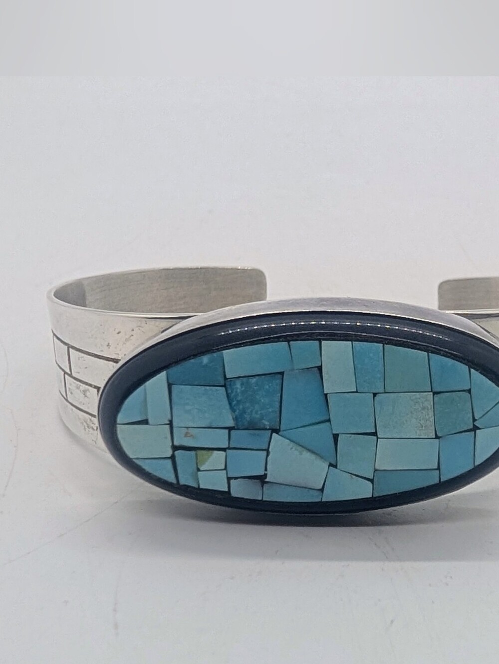Turquoise Inlay Mosaic Oval Cuff Bracelet - Blue